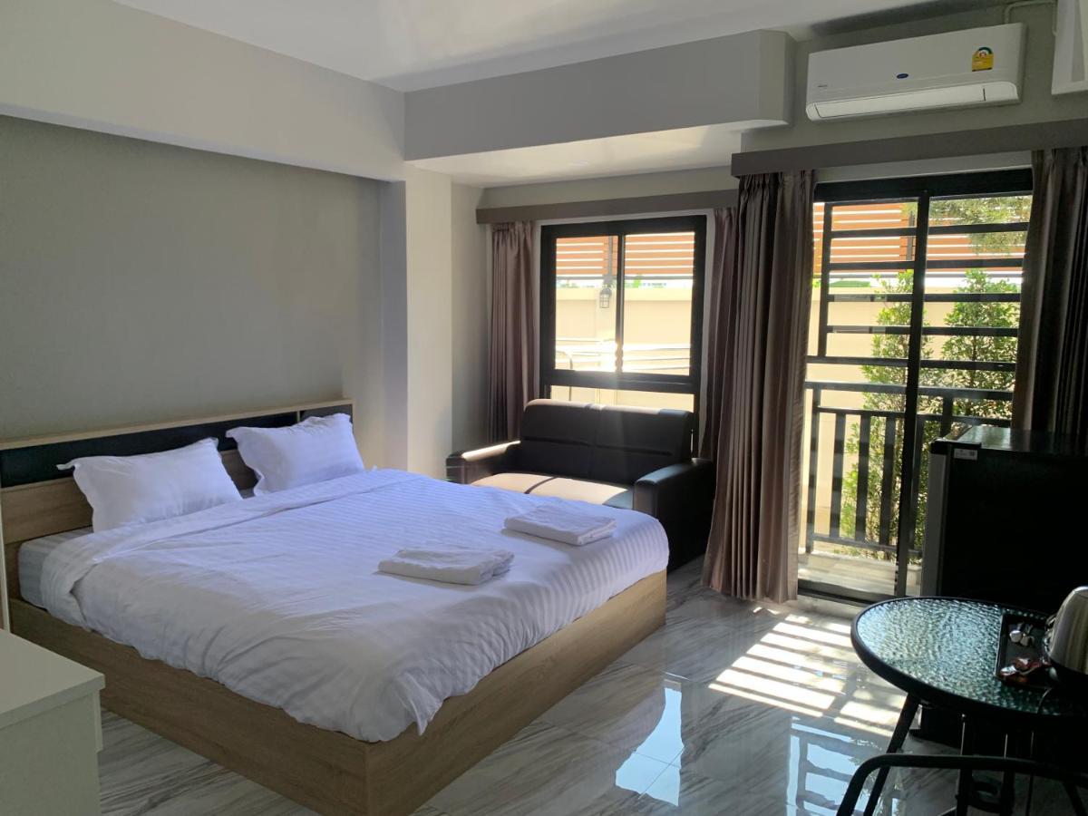 Baan Thanakul Residences Самут Пракан Екстериор снимка